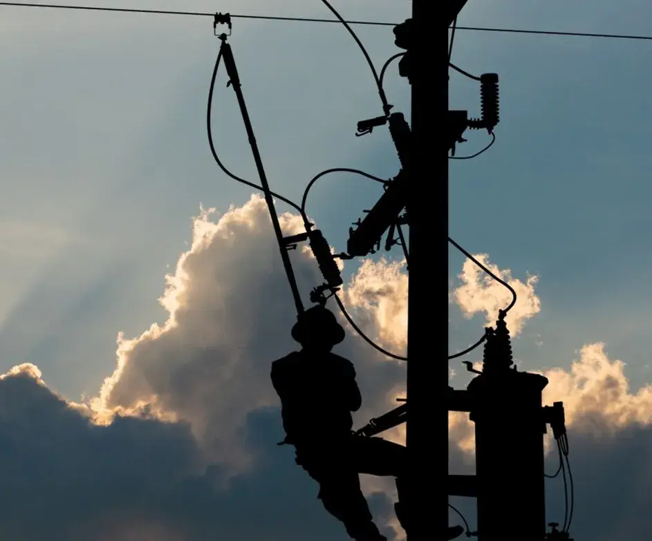 Equipotential Bonding and Grounding: Electric Utility Workers